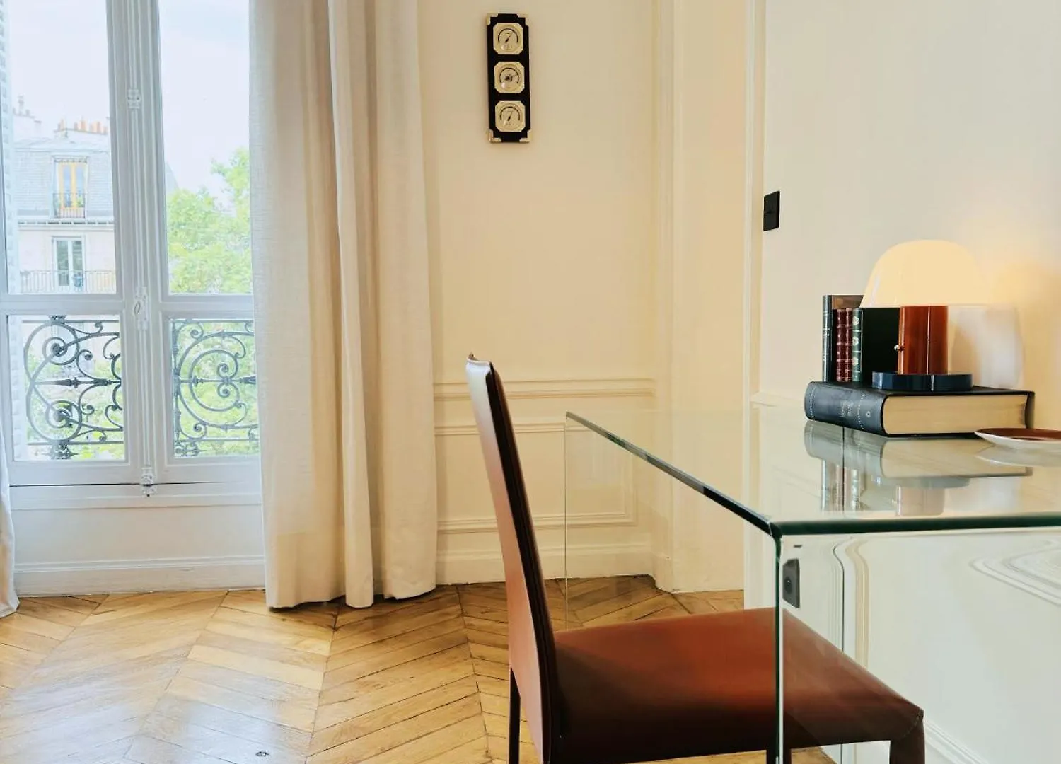Apartment 3 Bedrooms In Marais Paris France
